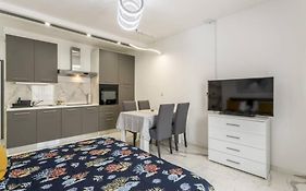 Royal Platinum Studio Apartment
