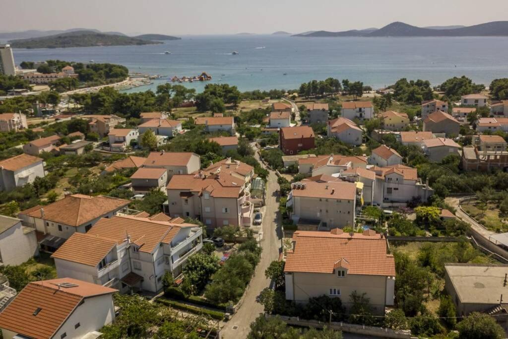 Royal Platinum Studio Apartment Vodice Exterior foto